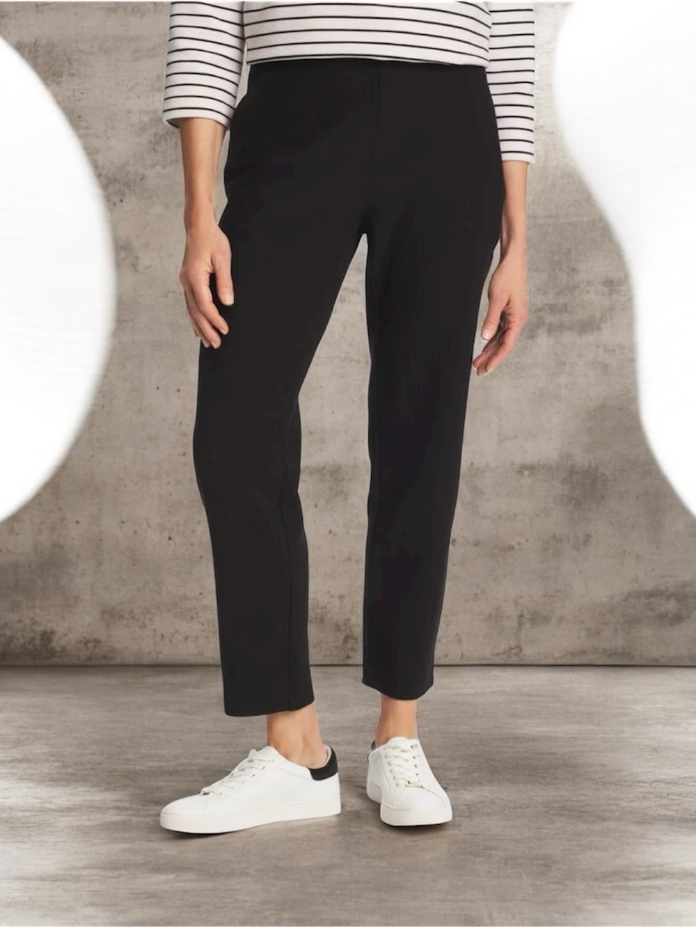 Chico's Zenergy Black Cropped Straight-Leg Ankle Pants XL - 2.5